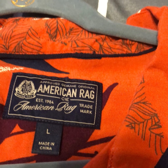 Other - Casual print shirt